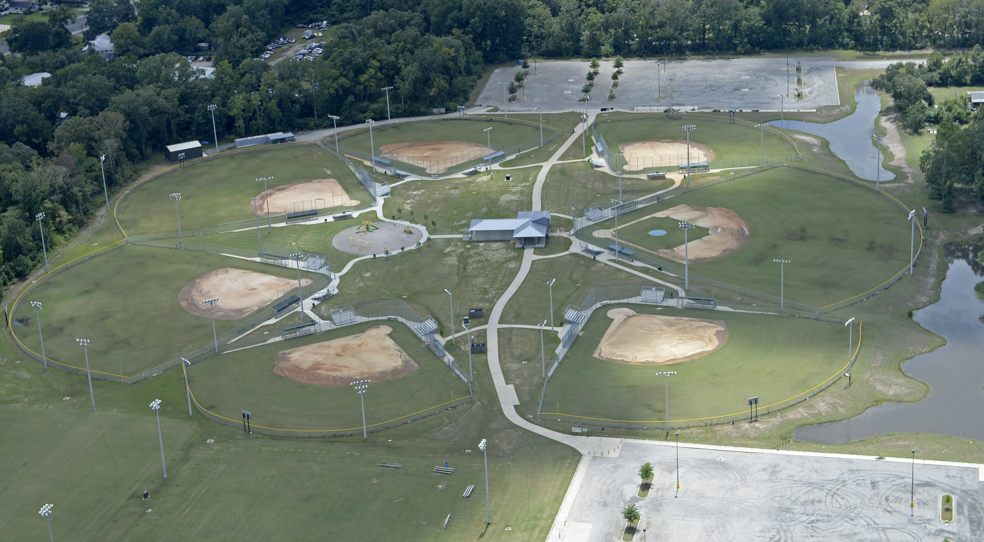 Day5FloodingAerials bf 1216.jpg